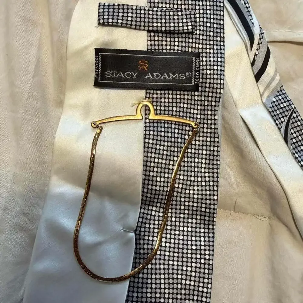 Stacy Adams Black and White Wavy Stripe Silk Tie